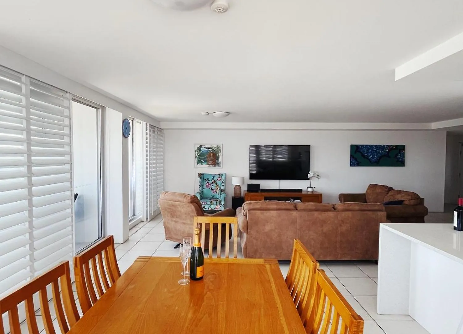 Golden Sands On The Beach - Absolute Beachfront Apartments Main Beach
