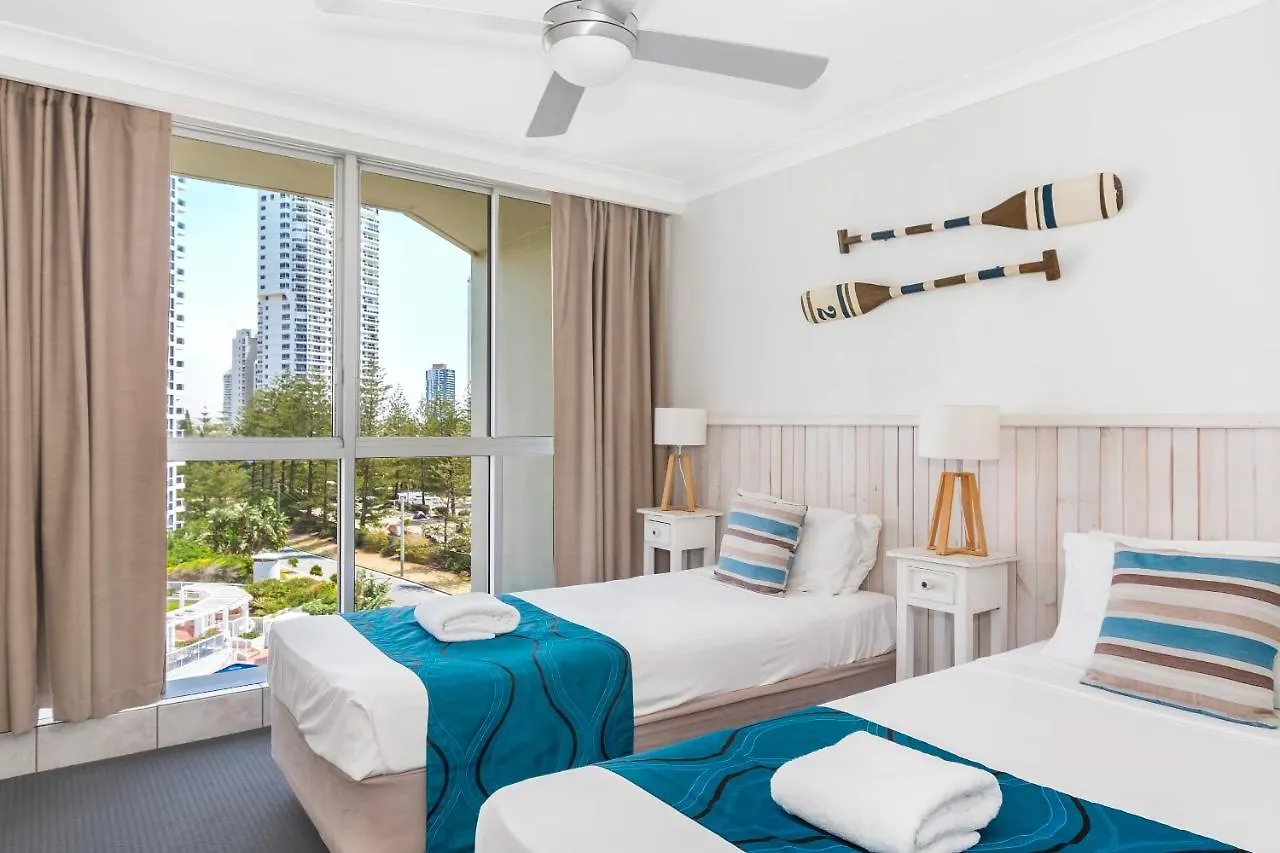 Aparthotel Golden Sands On The Beach - Absolute Beachfront Apartments Main Beach